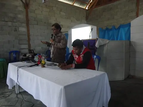 Pemberian materi PWG